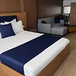 The Rest Port Nd Downtown מלון 3*