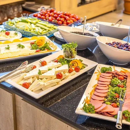 Hotel The Rest Port Nd Downtown