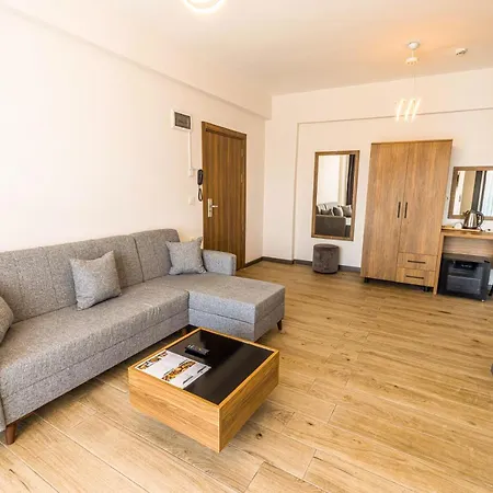 The Rest Port Nd Downtown Hotel