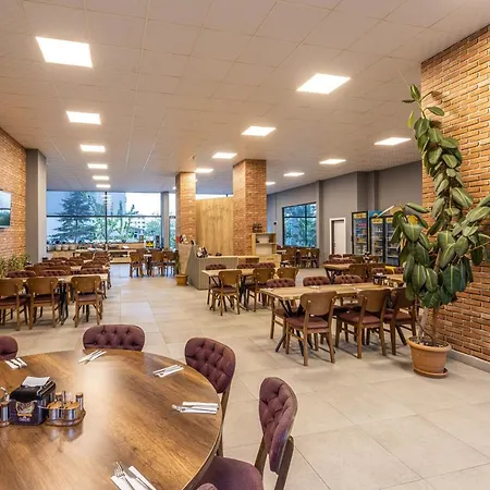 Отель The Rest Port Nd Downtown