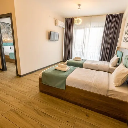 The Rest Port Nd Downtown