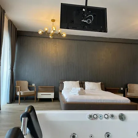 The Rest Port Nd Downtown Hotel 3*