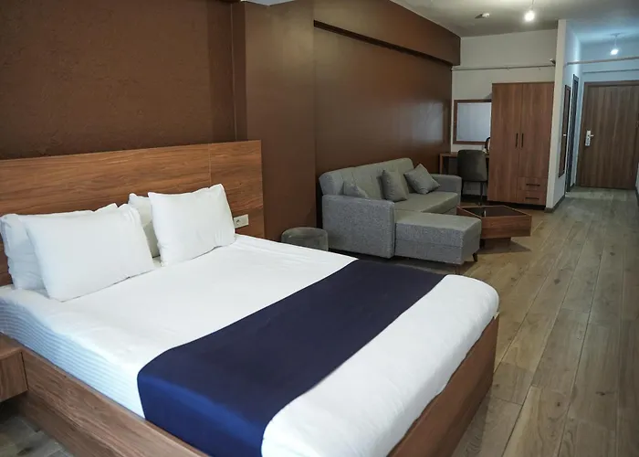 Hotel The Rest Port Nd Downtown