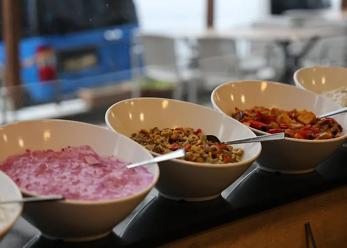 Otel The Rest Port Nd Downtown